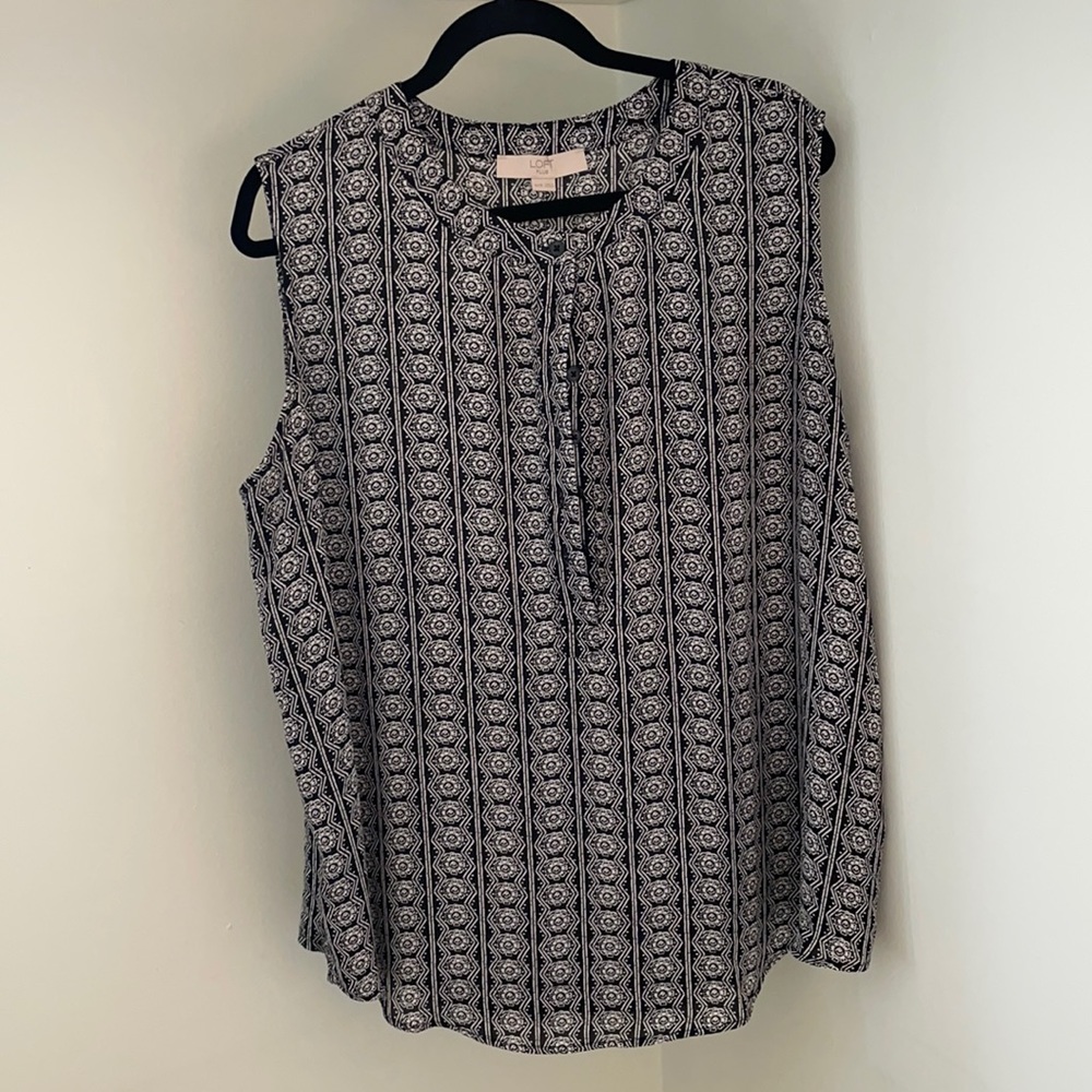 Loft Plus sleeveless top